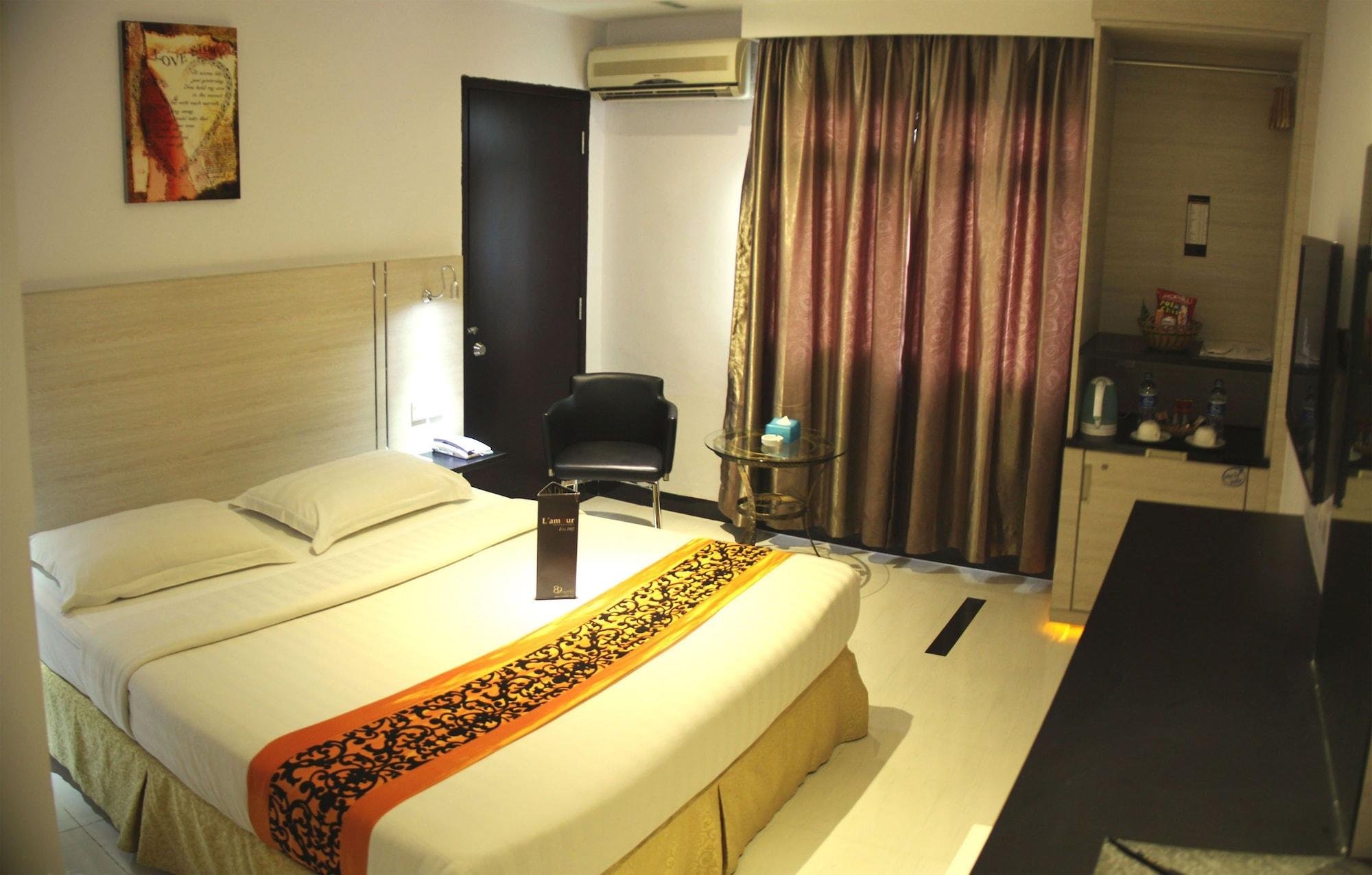 89 Hotel Batam Esterno foto