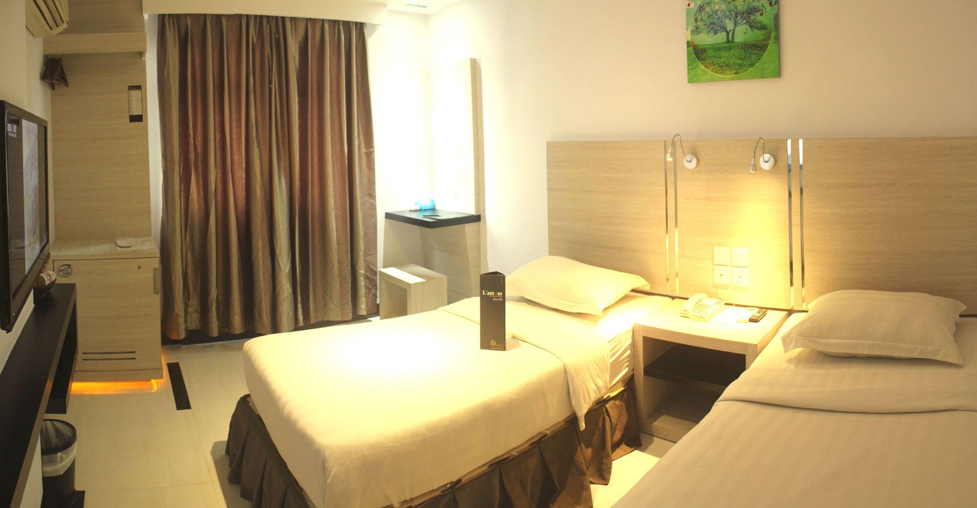 89 Hotel Batam Esterno foto