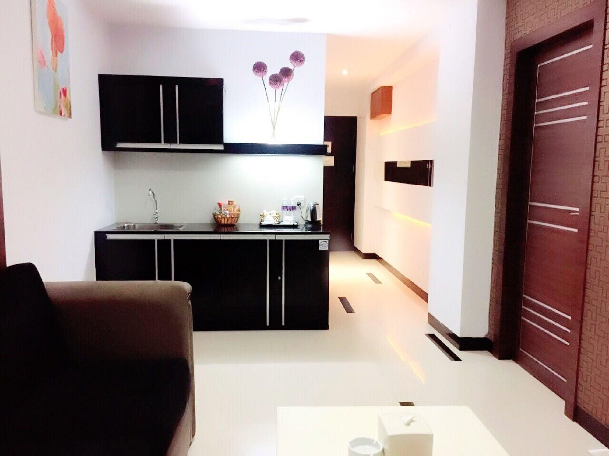 89 Hotel Batam Esterno foto