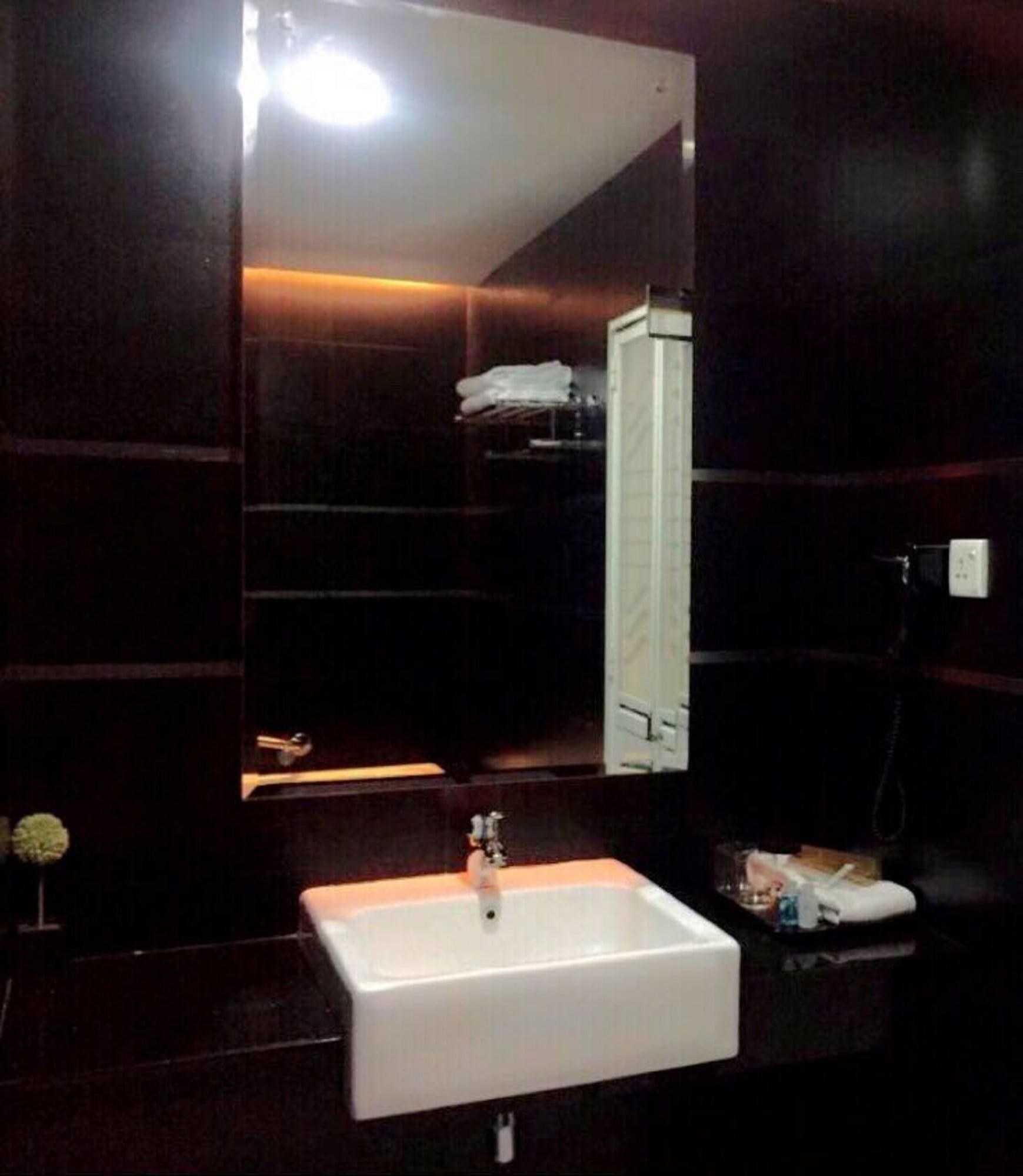 89 Hotel Batam Esterno foto