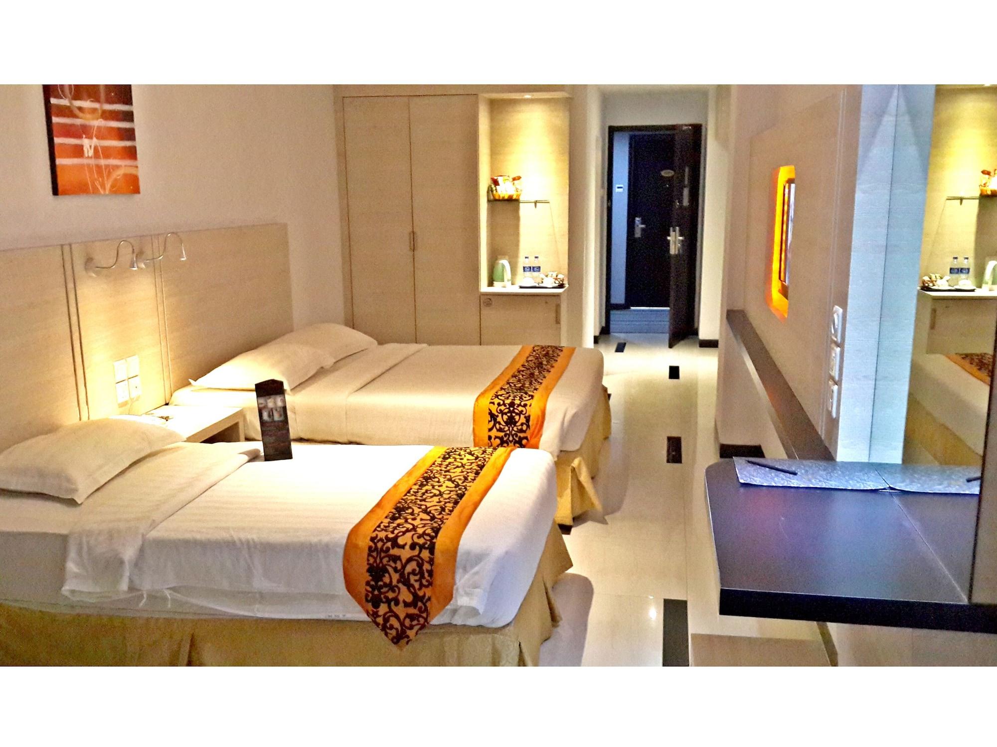 89 Hotel Batam Esterno foto