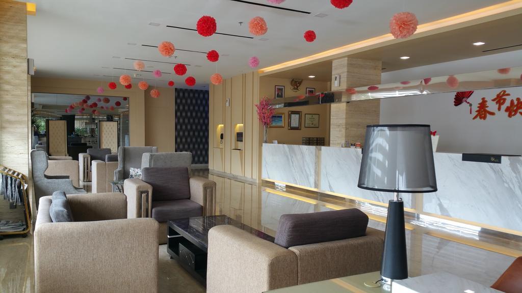89 Hotel Batam Esterno foto
