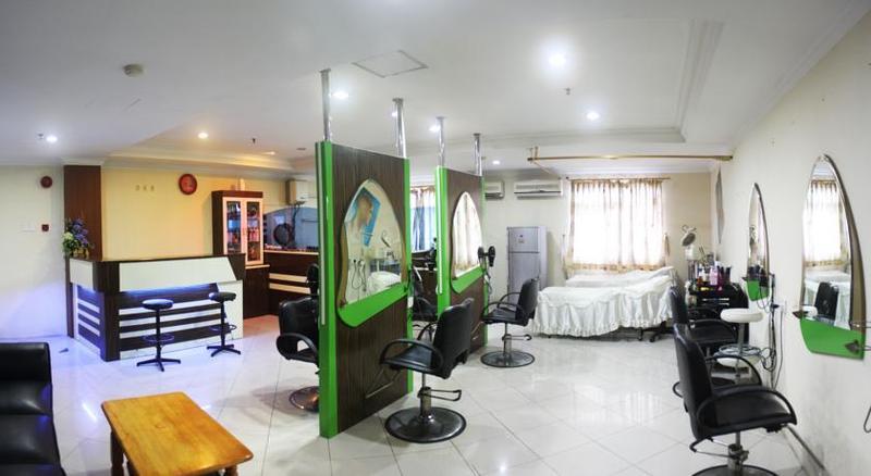 89 Hotel Batam Esterno foto